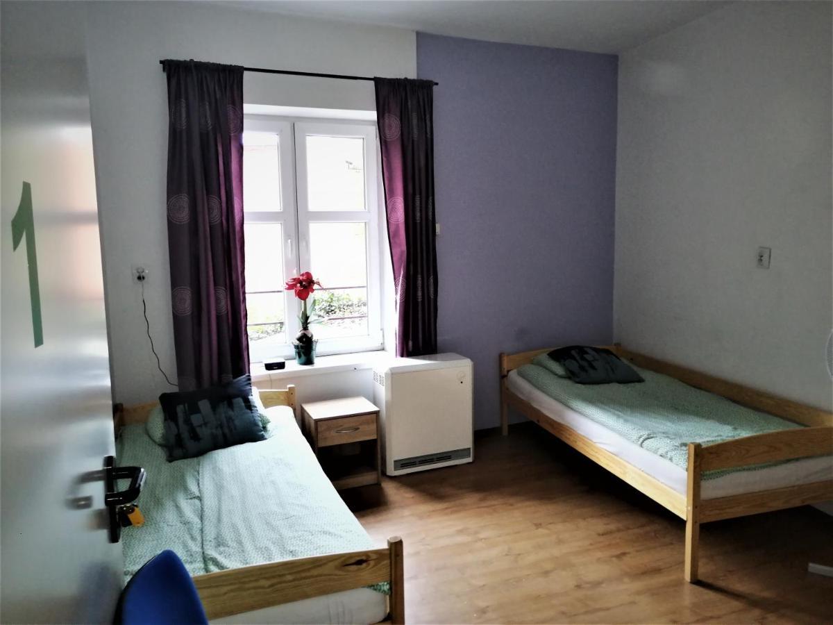 Hostel Gliwice Centrum Parking 外观 照片