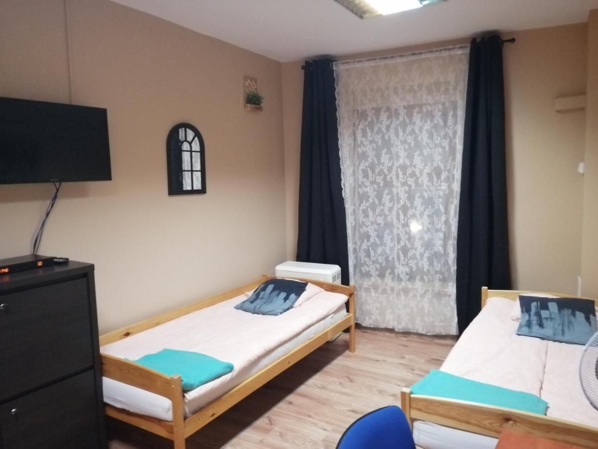 Hostel Gliwice Centrum Parking 外观 照片