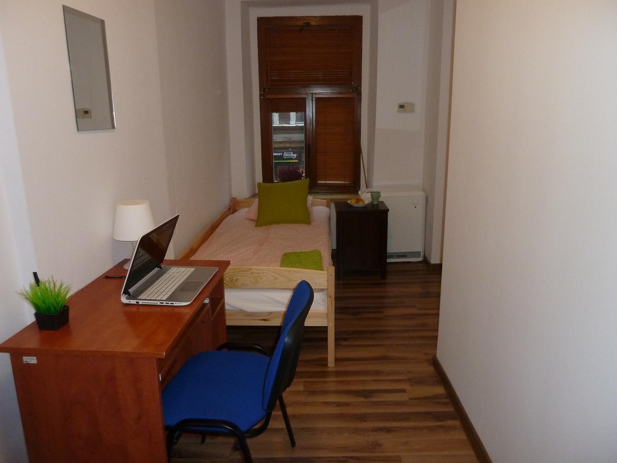 Hostel Gliwice Centrum Parking 外观 照片