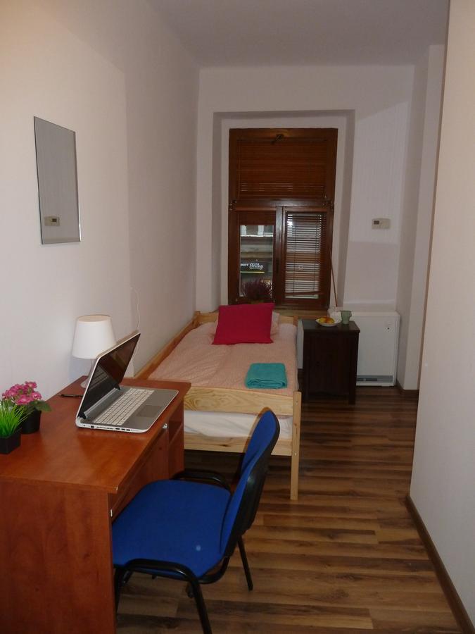 Hostel Gliwice Centrum Parking 外观 照片