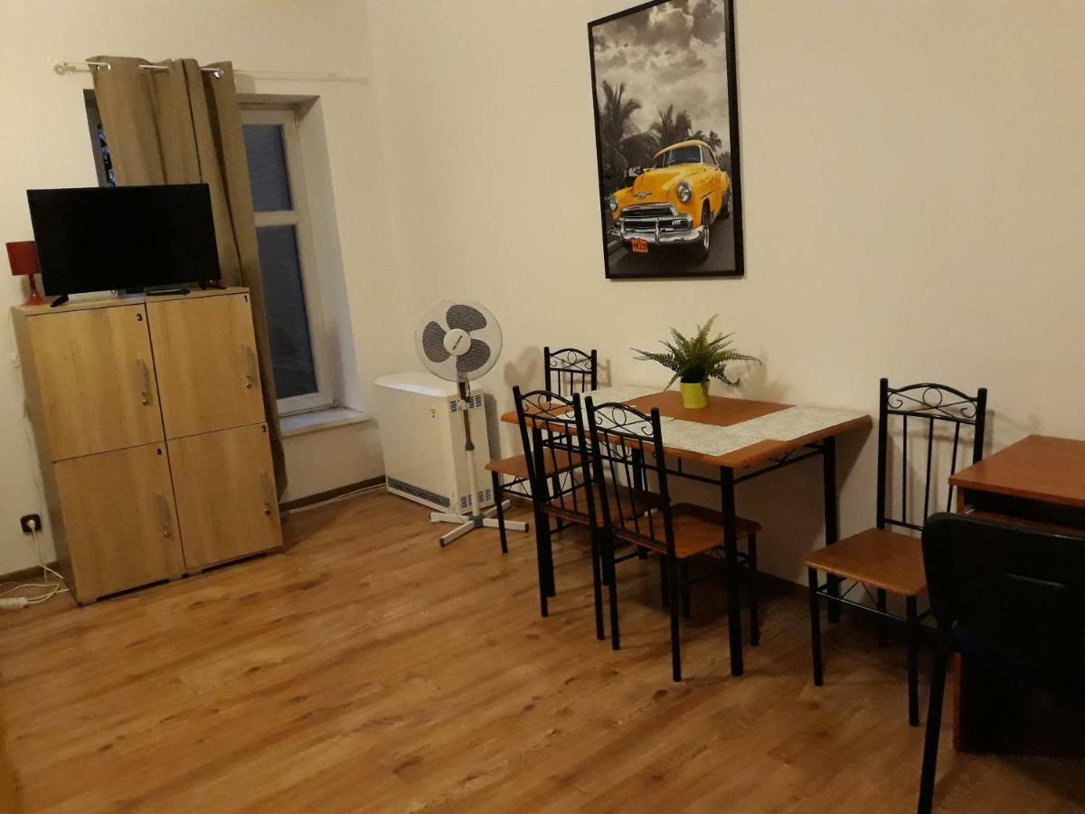 Hostel Gliwice Centrum Parking 外观 照片
