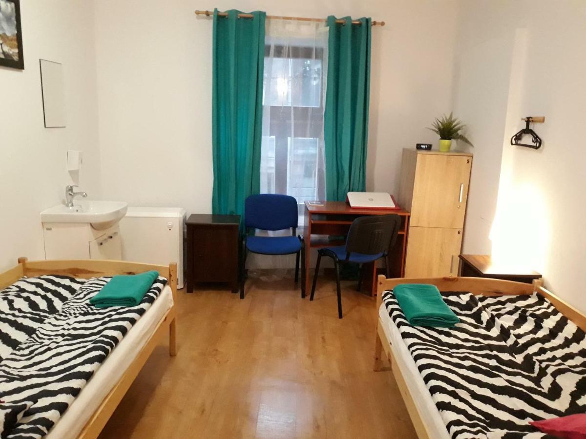 Hostel Gliwice Centrum Parking 外观 照片